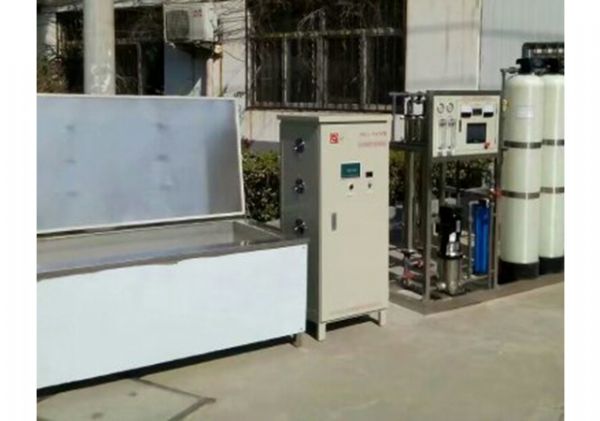 汽車零部件生產(chǎn)用超聲波清洗機